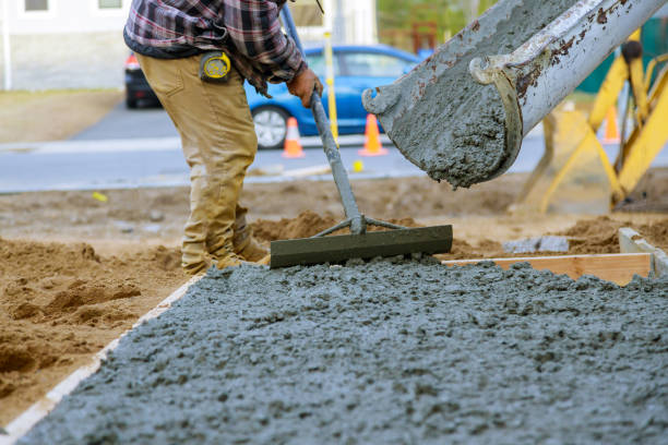 Best Concrete Driveway Installation  in Clarkesville, GA